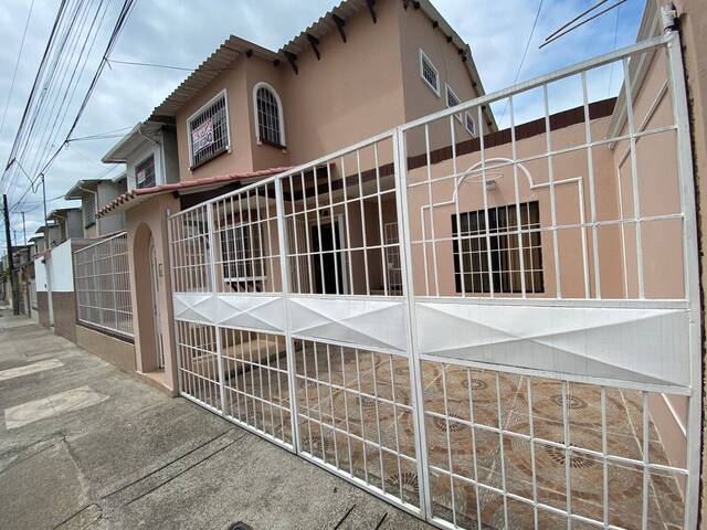 #428 - Casa para Venta en Guayaquil - G - 2