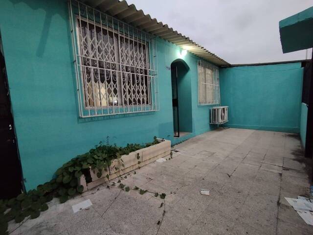 #445 - Casa para Venta en Guayaquil - G - 2