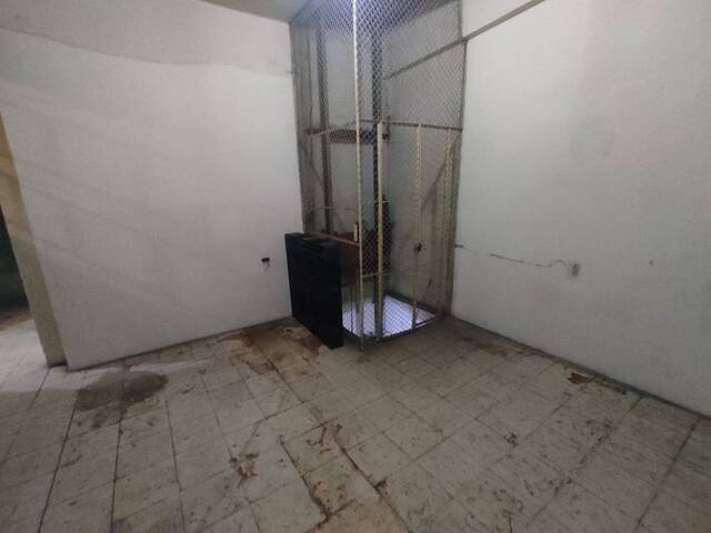 Piso Comercial para Alquiler en Guayaquil - 4