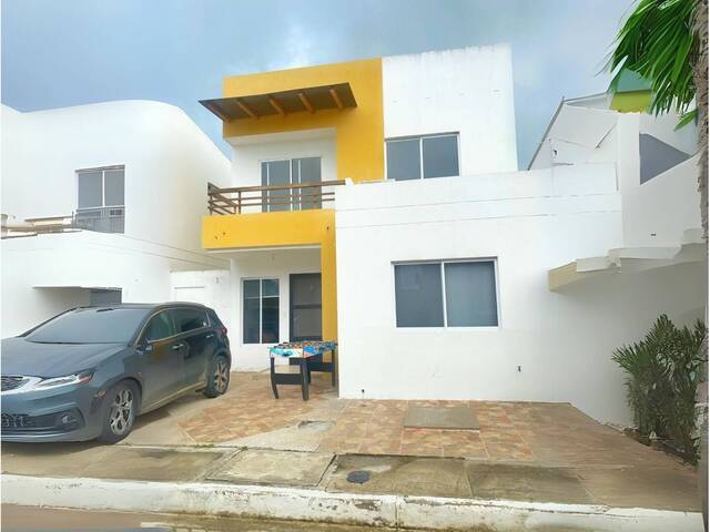 #479 - Casa para Venta en Playas - G - 1