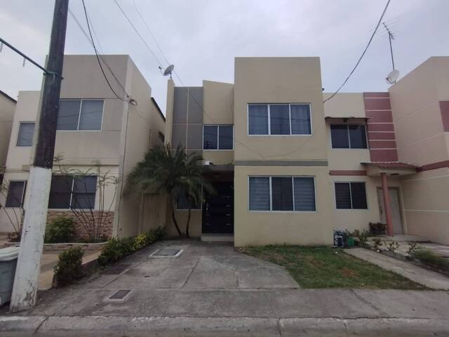 Casa para Venta en Samborondón - 1