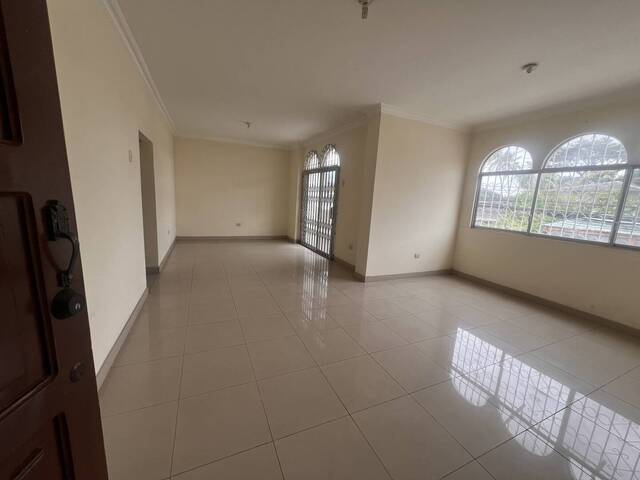 #592 - Casa para Venta en Guayaquil - G