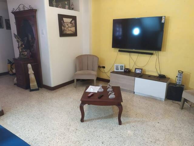 #617 - Casa para Venta en Guayaquil - G - 3